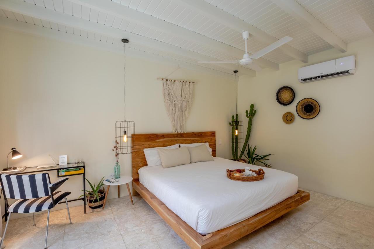 Naima Luxury Home, Cottage & Apartment Rentals Paradera Exterior photo
